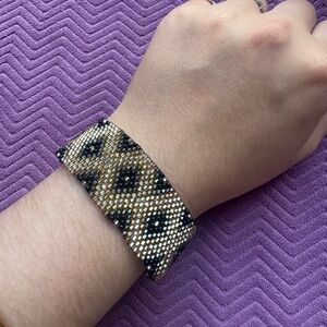 Handmade beaded bracelet